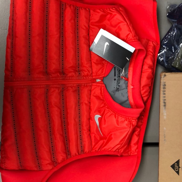 Women’s Nike Golf Vest NWT - Picture 5 of 5